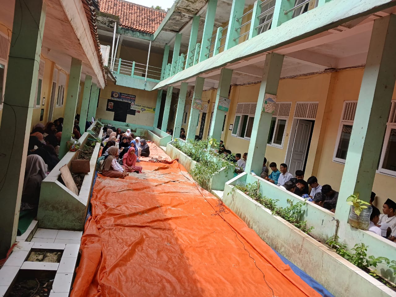 Istighosah dan Khataman Al-Qur’an Warnai Ramadhan MTs Salafiyah &ndash; gambar 4